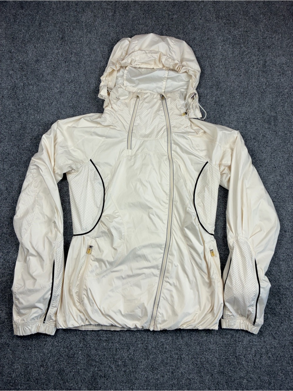 Lululemon Women’s Run: Inspire Full-Zip Hooded Running Jacket